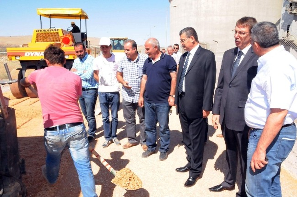 Vali Güvenç, Yol Yapım Çalışmalarını Yerinde İnceledi