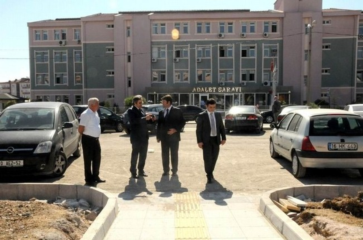 Adliye Sarayı Otoparkı Tamamlandı