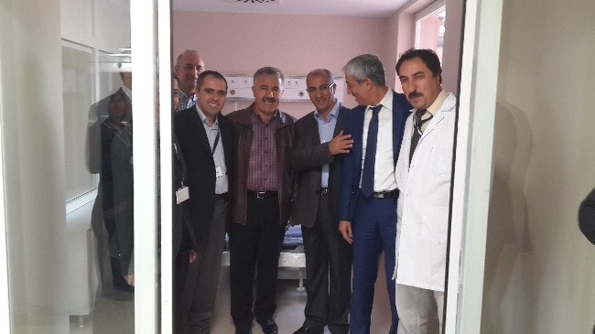 AK Parti Kars Milletvekilleri\'nden Devlet Hastanesi\'ne Ziyaret