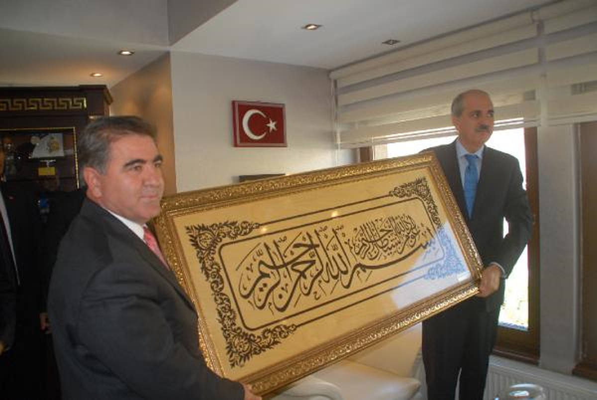 AK Parti\'li Kurtulmuş: Dünya Barışının Kilidi Ortadoğu\'da