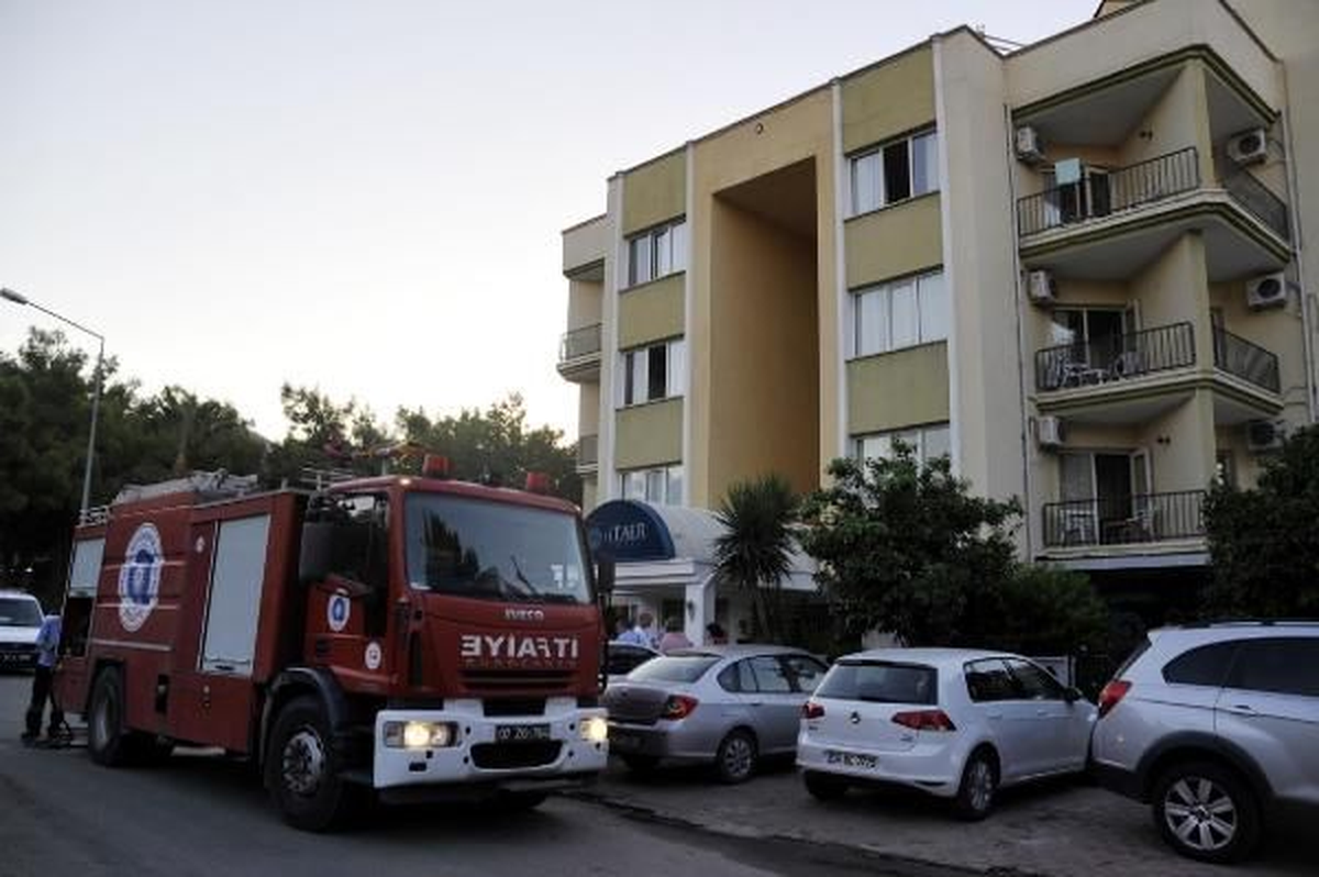 Antalya\' da Otelde Yangın Paniği