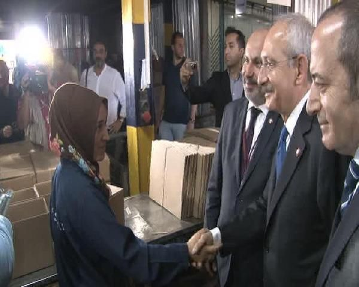 CHP Lideri Kılıçdaroğlu, Çekmeköy\'de Fabrikaları Ziyaret Etti
