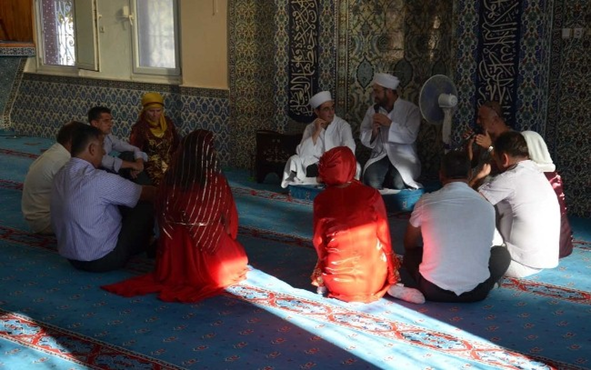 Ezan Sesi Nikah Tazeletti