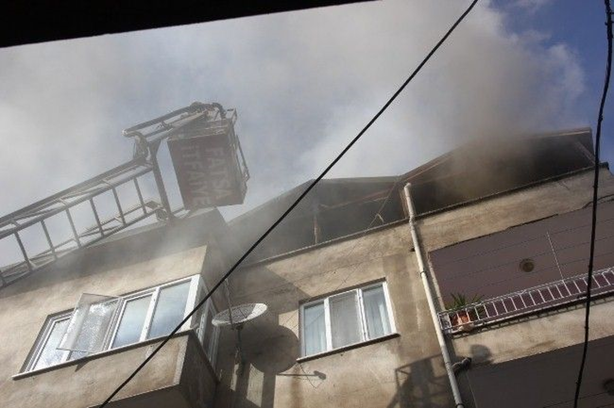 Fatsa\'da Ev Yangını