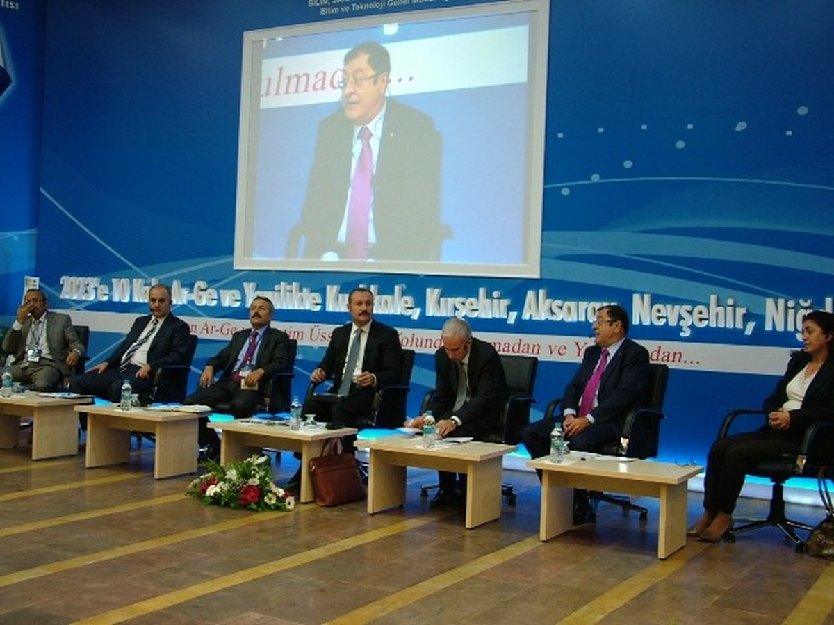 Kamu-Üniversite Sanayi İşbirliğinde Sorunlar ve Çözüm Önerileri Konulu Panel