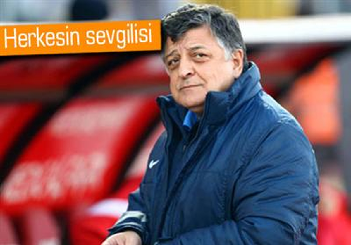 Sosyal Medyanın Gücünü Arkasına Alan Yılmaz Vural, Galatasaray\'a Gelmeli Mi?