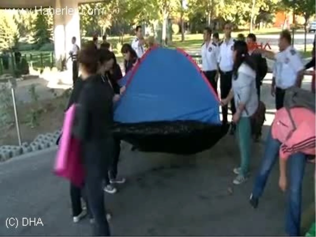 TRT Önünde İnançer Protestosuna Polis Müdahalesi