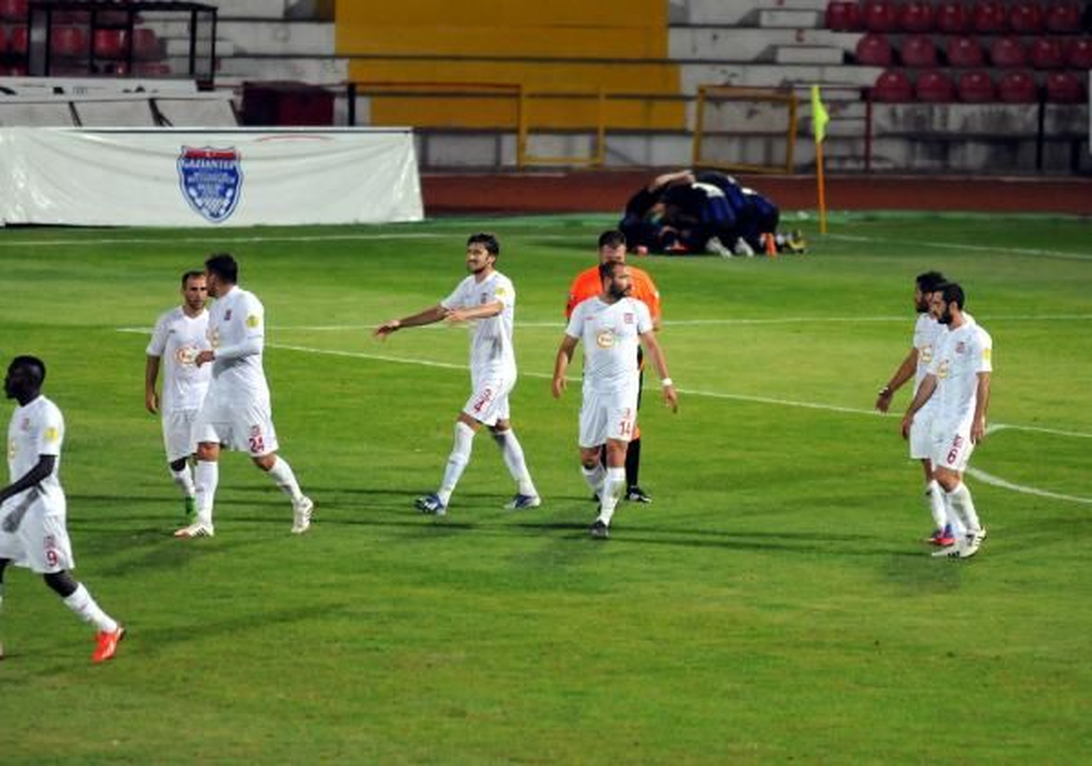 Balıkesirspor Artık Lider