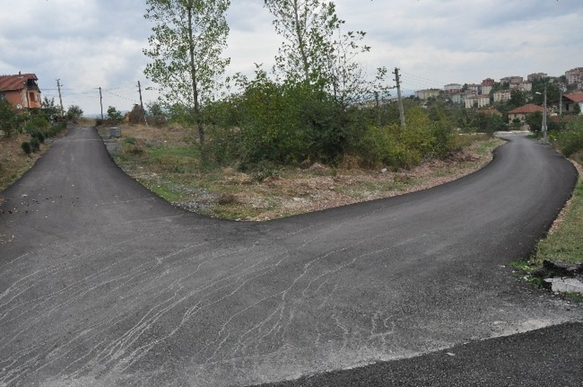 Başiskele\'de 49 Cadde ve Sokak Asfaltlandı