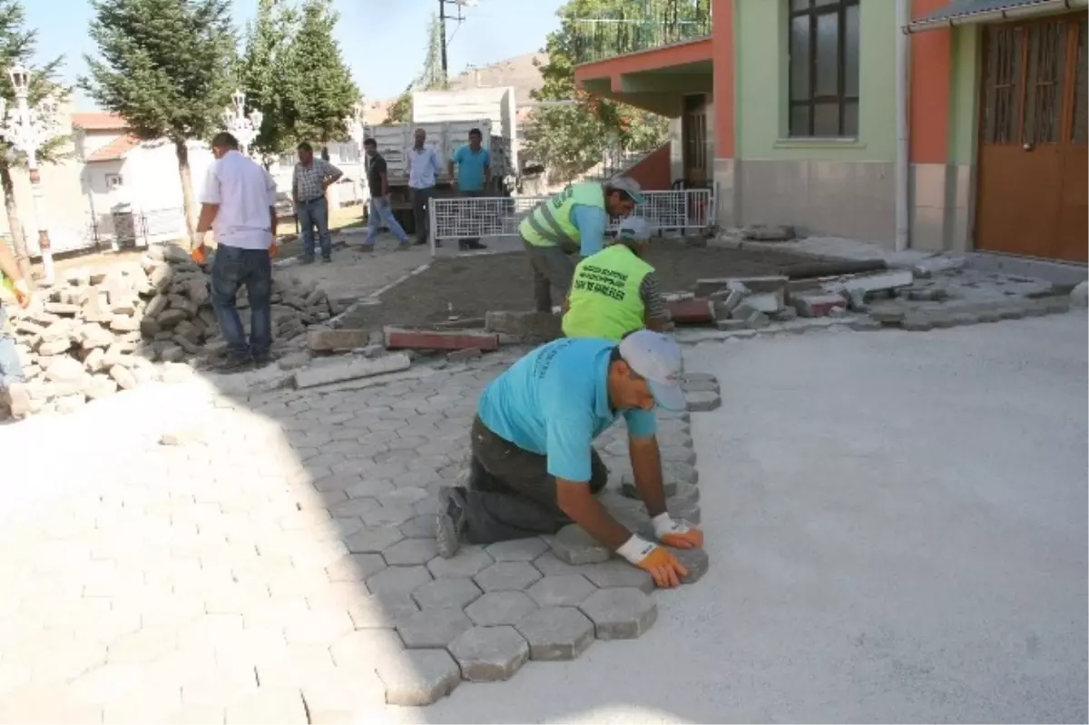 Bozüyük Belediyesi Camileri Güzelleştiriyor