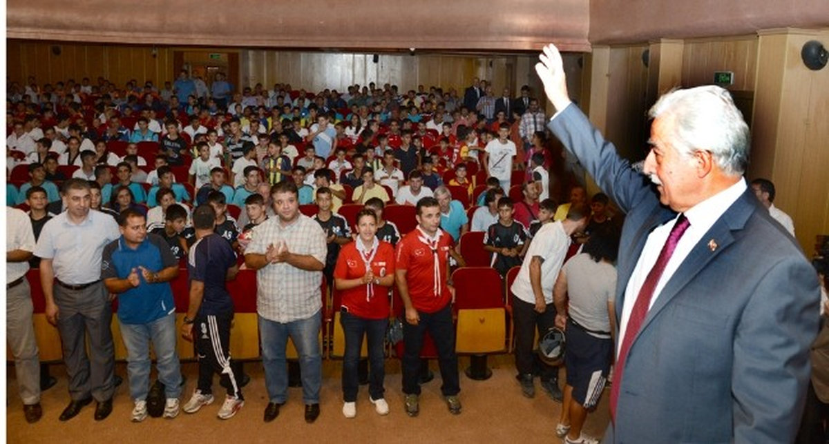 Büyükşehir Amatörlere Desteğini Sürdürecek