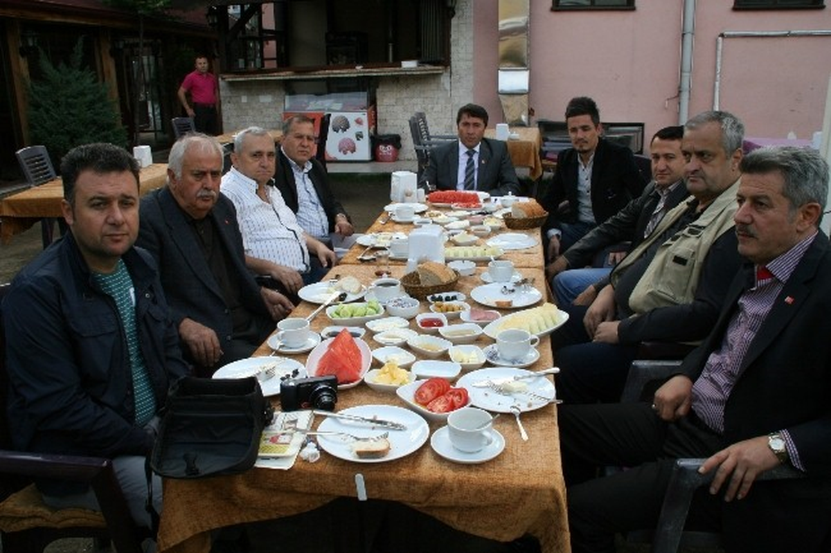 DP Belediye Başkan Adayı Gazetecilerle Buluştu