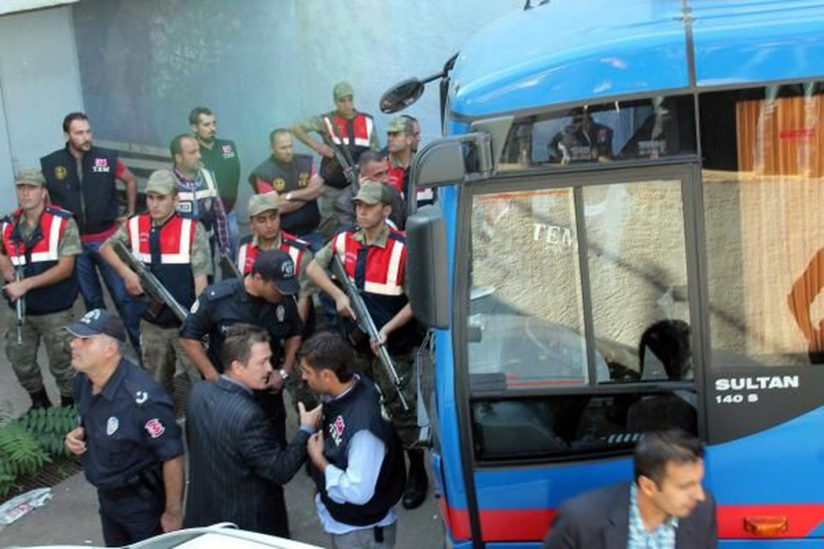 İşte 18 PKK\'lının Firarı ve Yakalanmasında Detaylar: Askerlere Taş Atarak Direndiler(3)