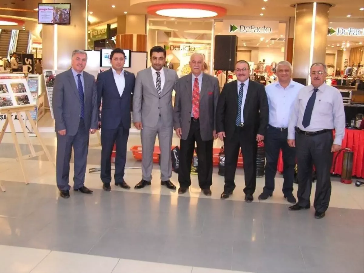 İtfaiye Haftası Sergisi İlgi Gördü