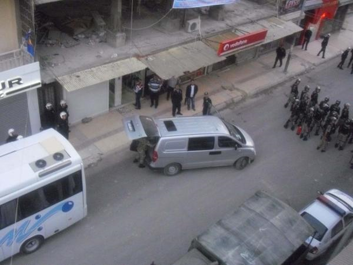 Kilis\'te Polis ve Askerden Şafak Vakti Kaçakçılık Operasyonu