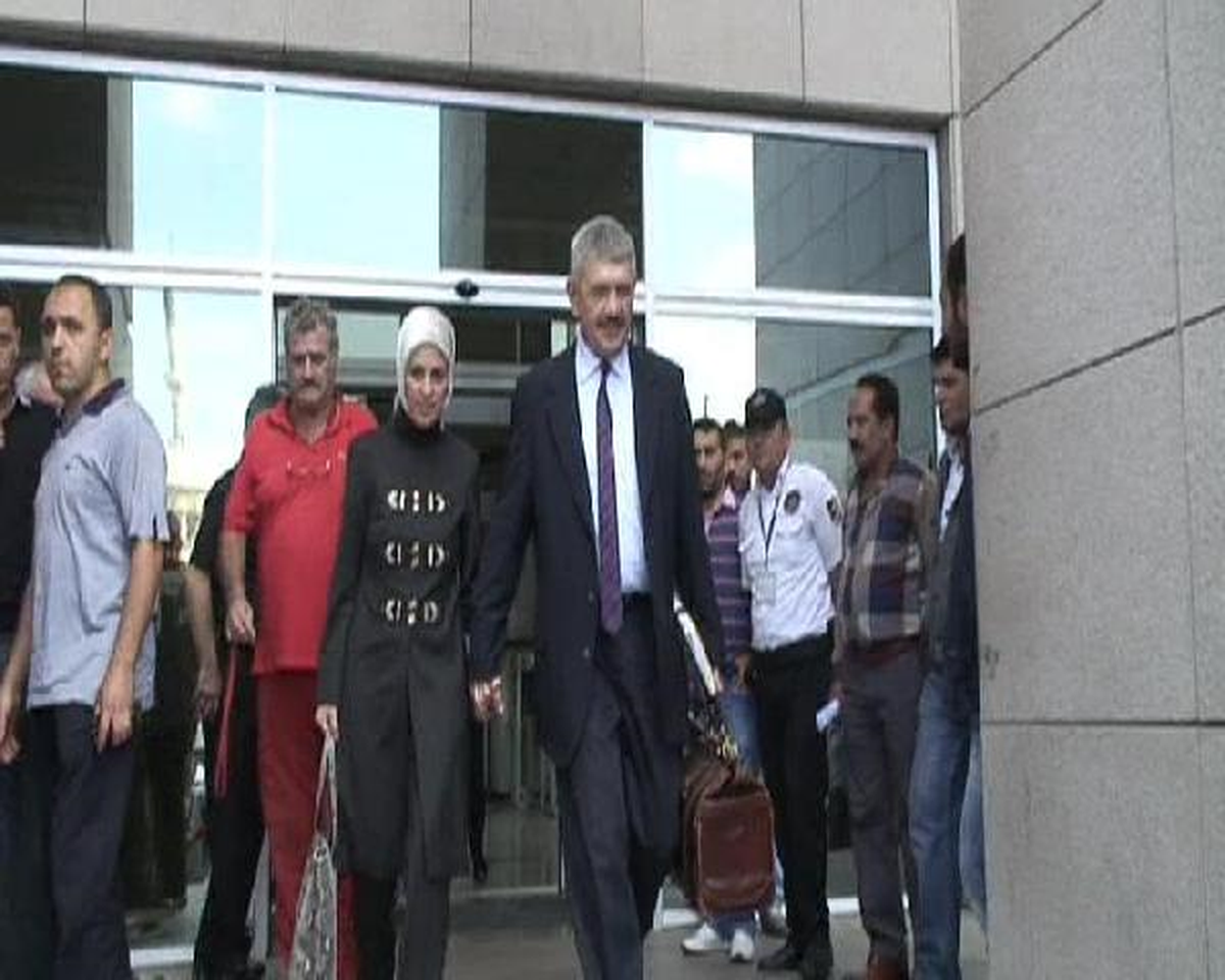 Merve Kavakçı Önce İfade Verdi Sonra Açıklama Yaptı