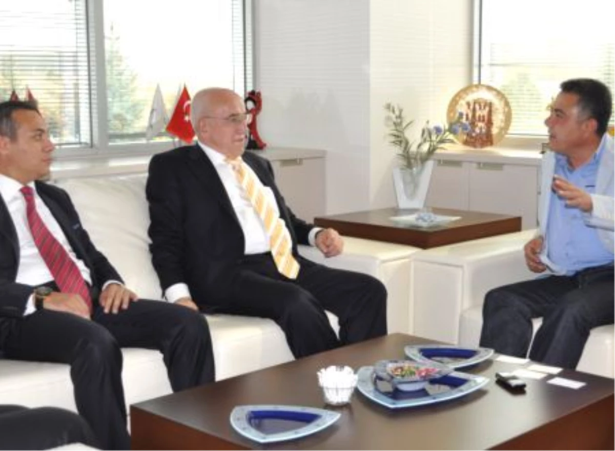 Vakıfbank Genel Müdürü Aydoğan Eskişehir\'de