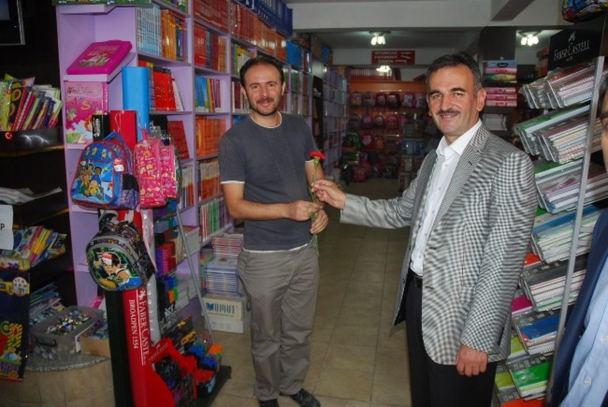 Ahilik Haftasına Karanfilli Kutlama