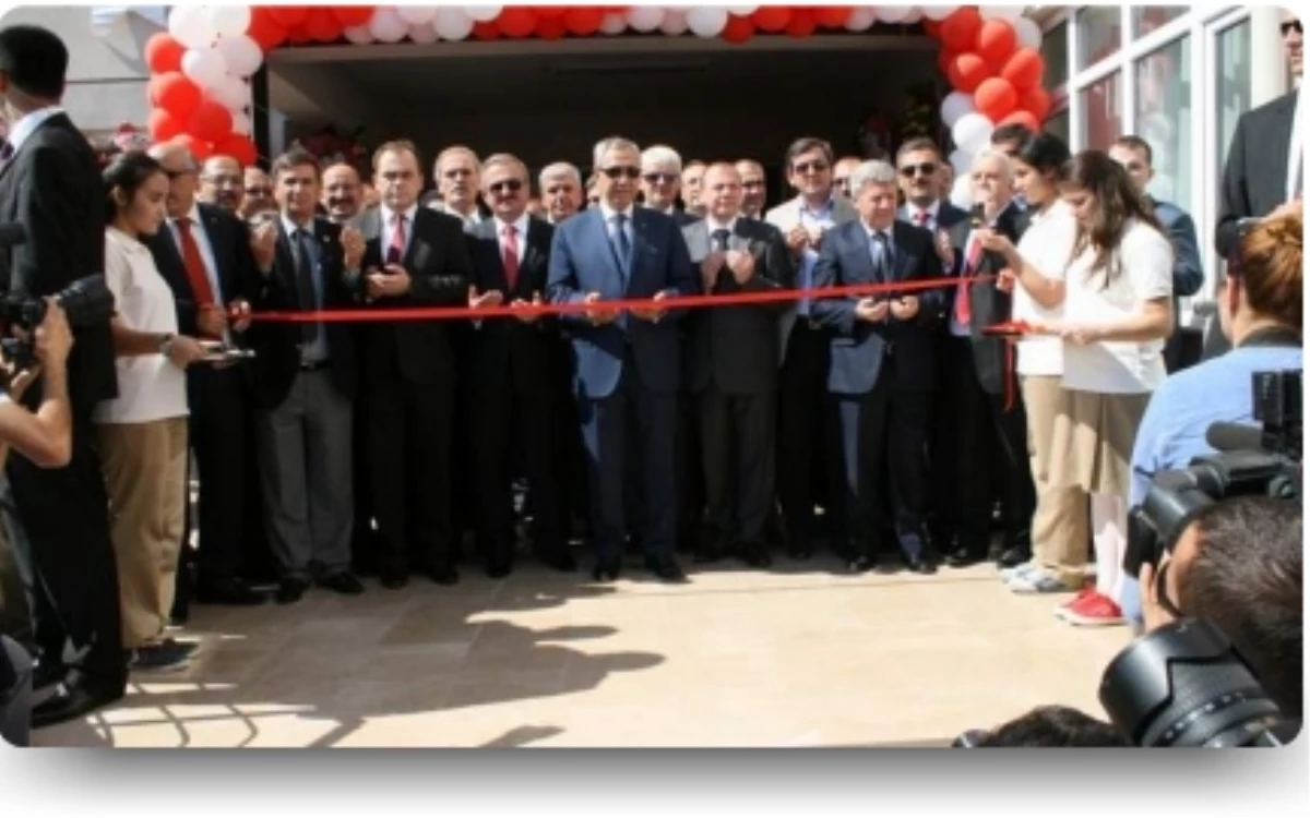 Bursa\'da Ulviye Matlı Fen Lisesi Açıldı