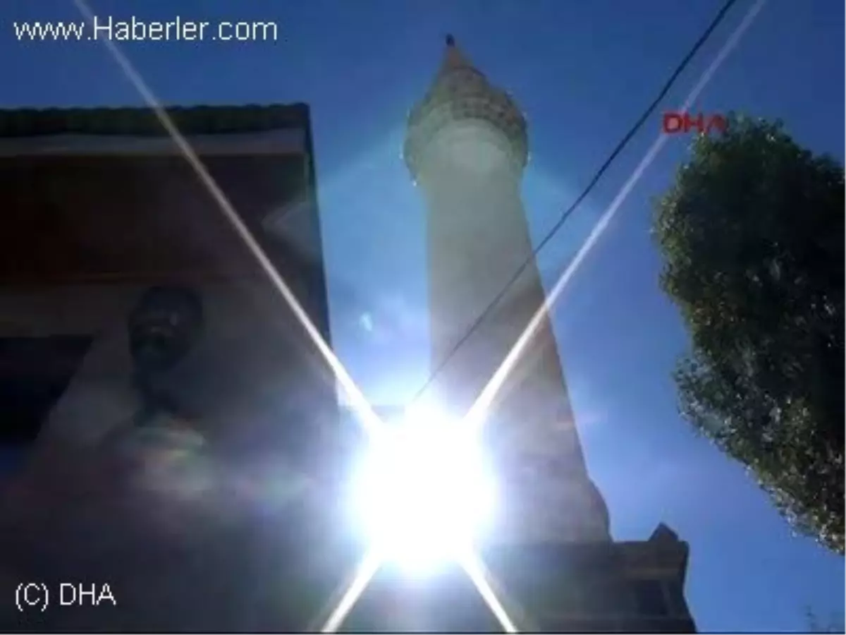 Erkek Tek Vücut Camilerde Kıyama Duralım