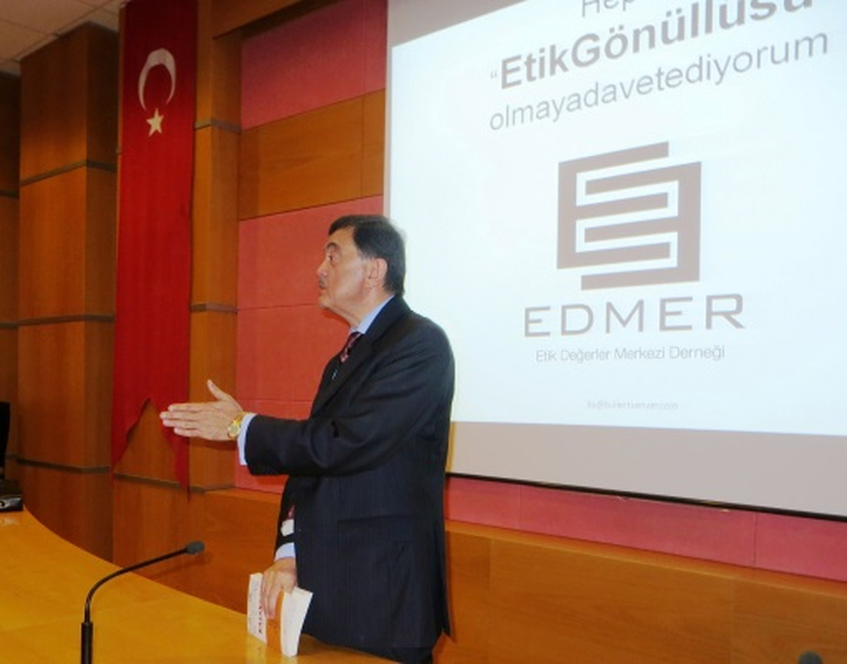 Etik Değerler Merkezi Derneği Gençlerle Buluştu