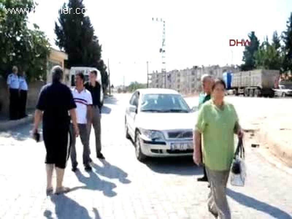 İslahiye\'de Motosiklet Otomobile Çarptı 1 Yaralı