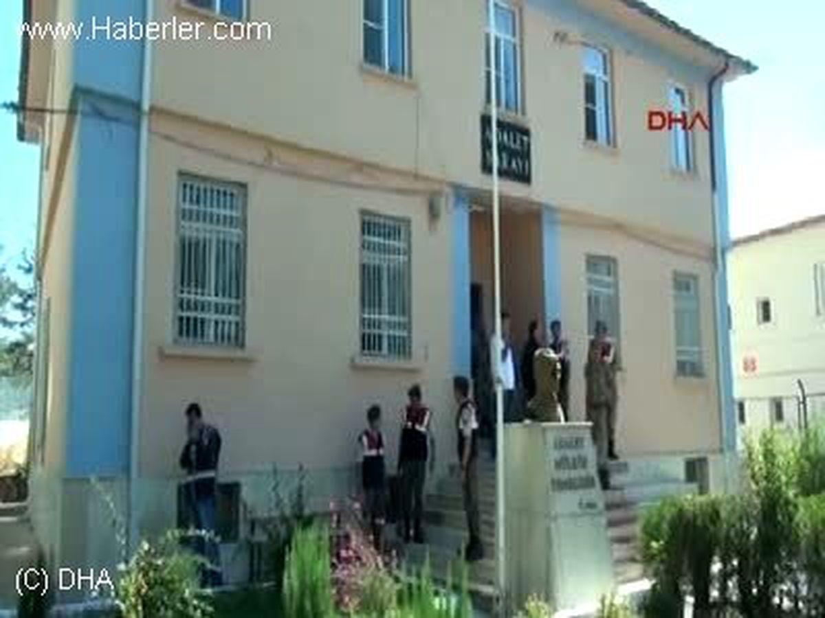 Konya\'daki Katliamın Nedeni; Yüksek Sesle Televizinyon İzleme Uyarısıymış