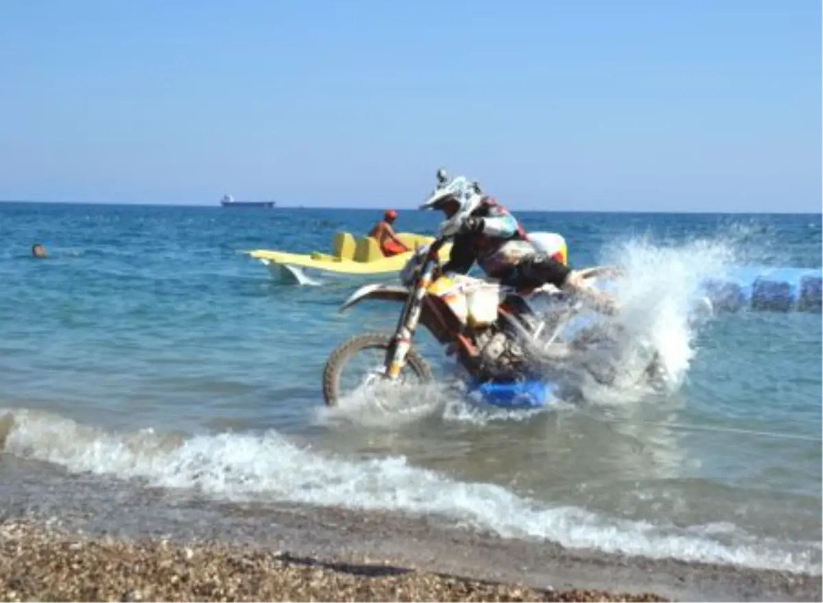 Motosiklet: Red Bull Sea To Sky Enduro Yarışları