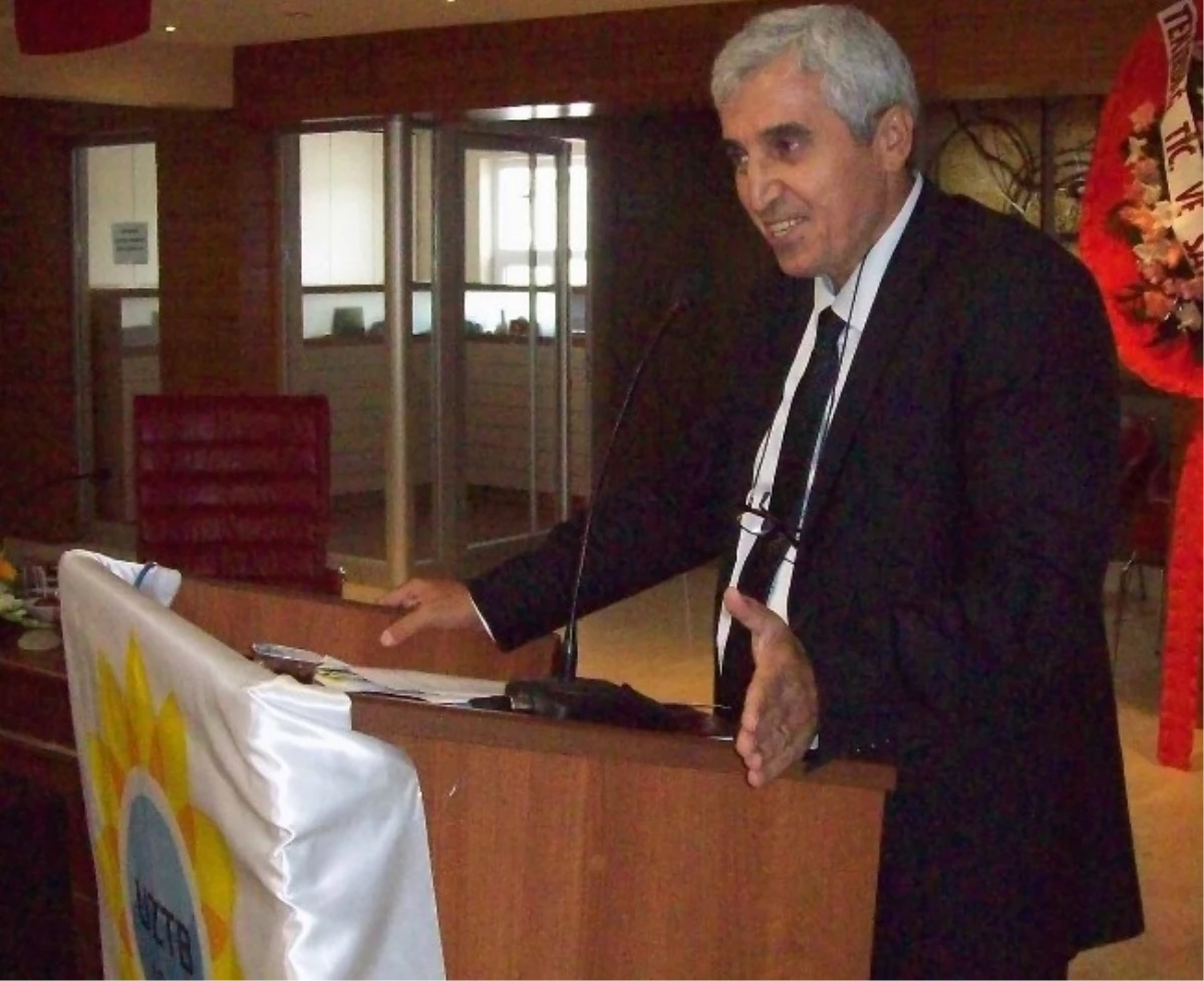 Prof. Dr. Bağcı Uzunköprü\'de Konferans Verdi