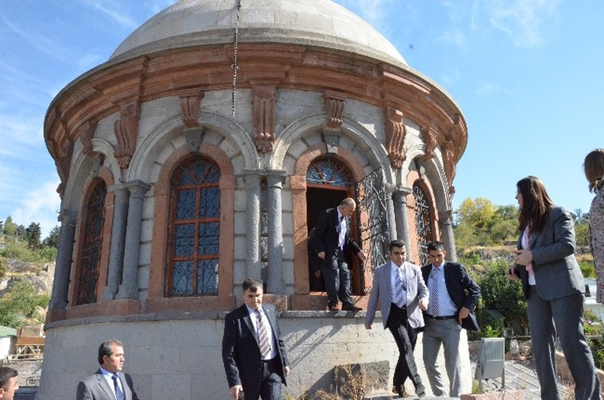 Vali Düzgün Talas\'ta