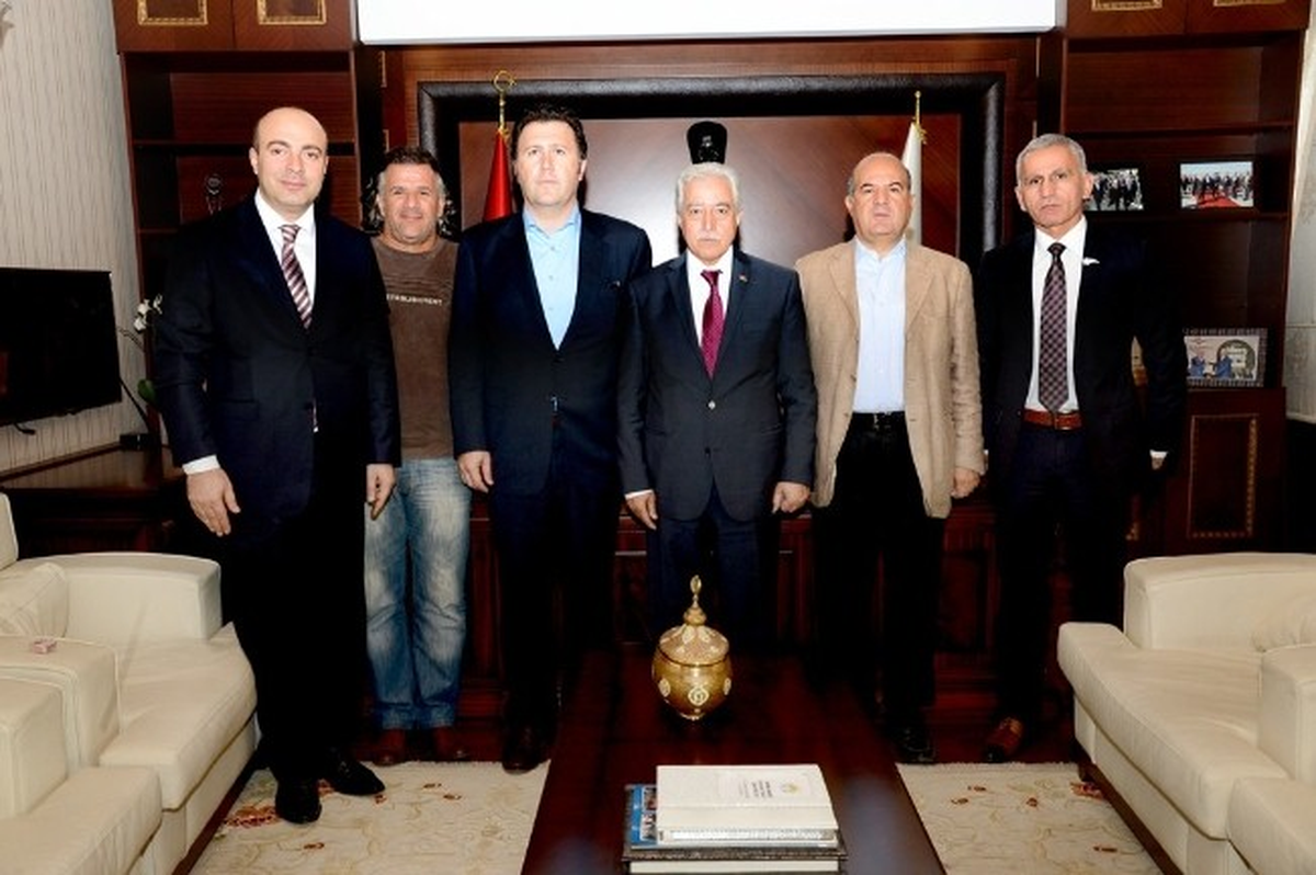 Adana Dizilerle Tanıtılıyor