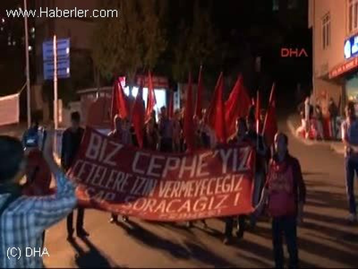 * Gülsuyu\'nda Halk Cephesi Üyesi Bir Grubun Yaptığı Eylemin Hemen Ardından M.A.İsimli Kişi Kimliği...