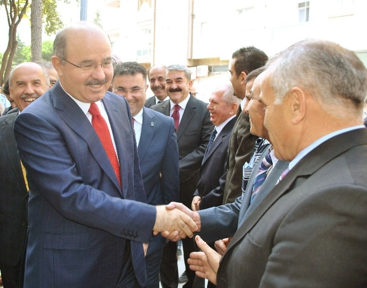 Hüseyin Çelik\'ten BDP\'li Kışanak\'a "Kabak Çıkacak" Yanıtı