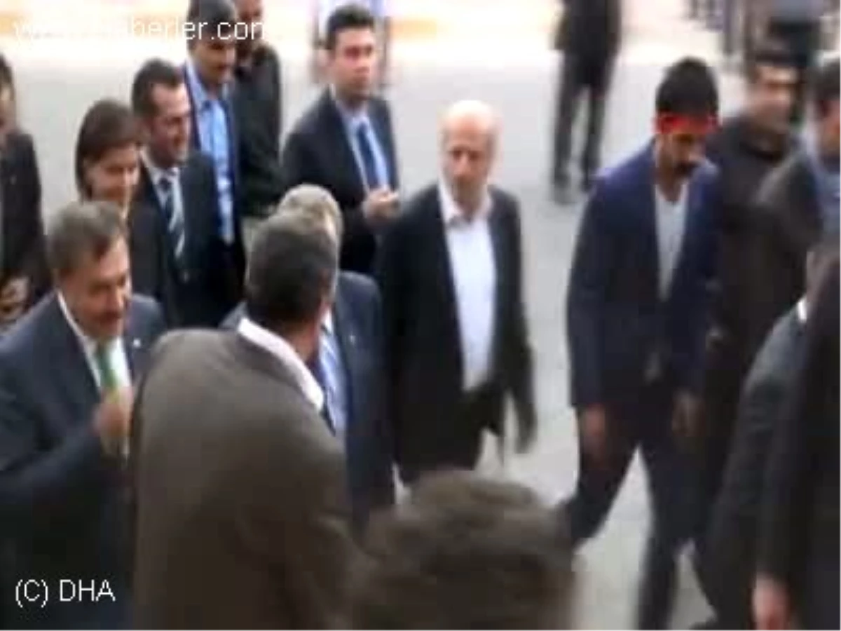Mardin Ek1 İçişleri Bakanı Güler, Ahmet Türk\'ün Taziyesinde
