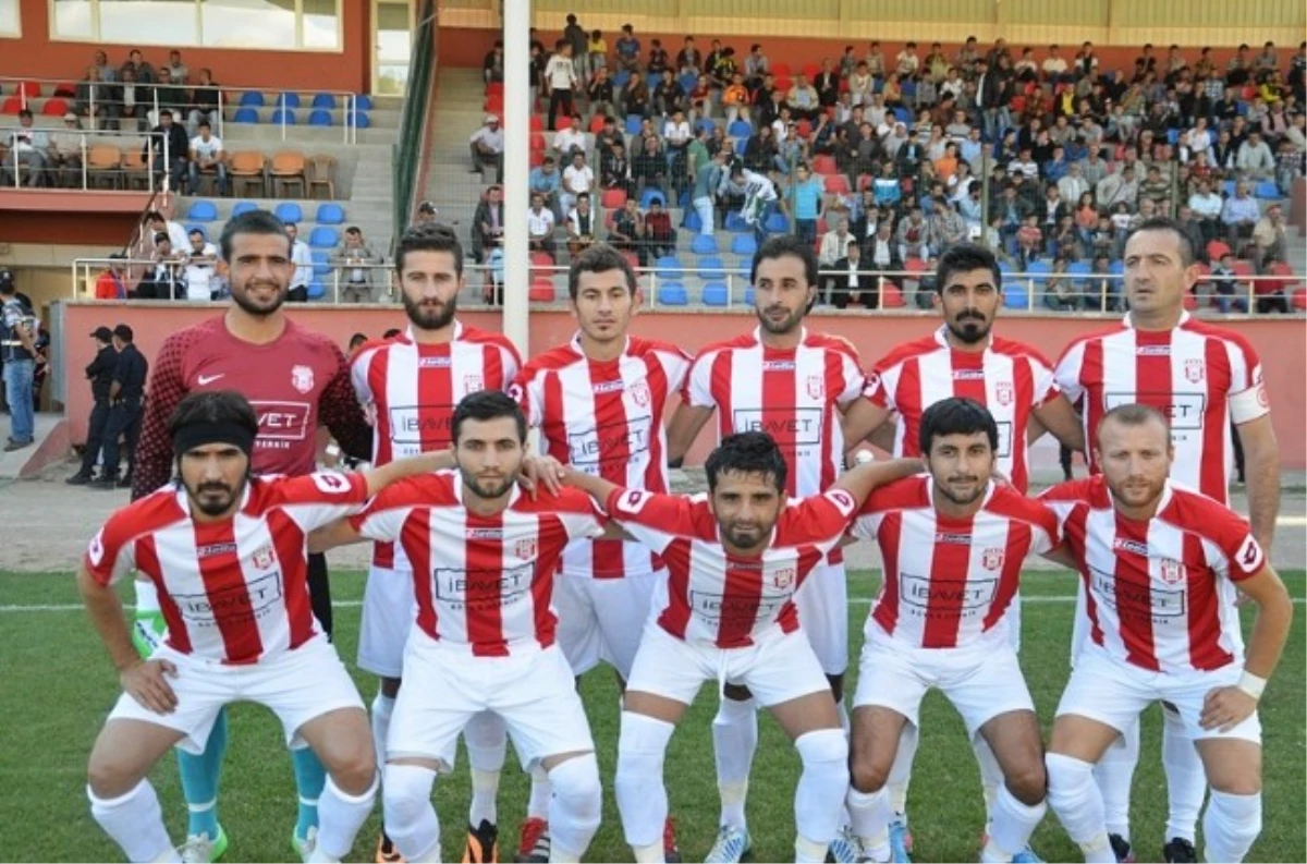 Tosya Belediyespor,iskilip Belediyespor\'u 1-0 Yendi