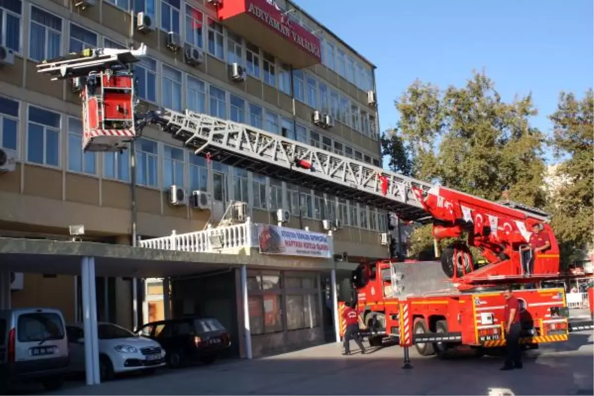 Adıyaman\'da İtfaiyeden Tatbikat