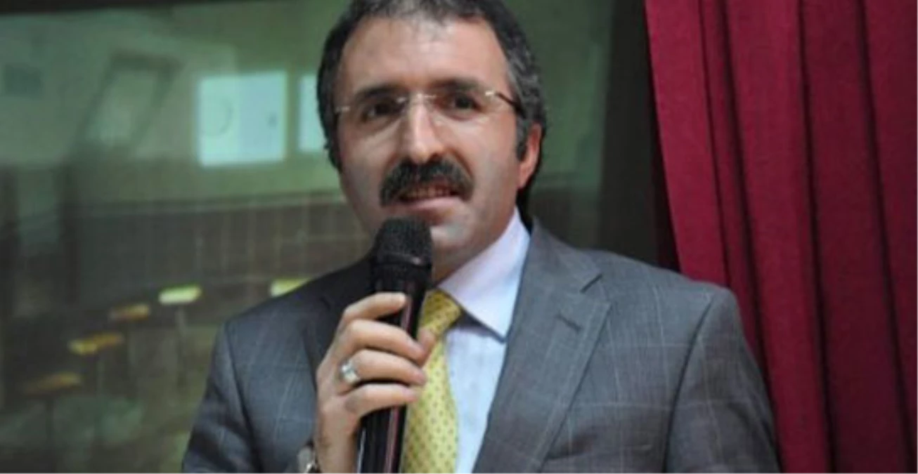 AKP\'li Vekil, Paketteki Başörtü Maddesine Tepki Gösterdi
