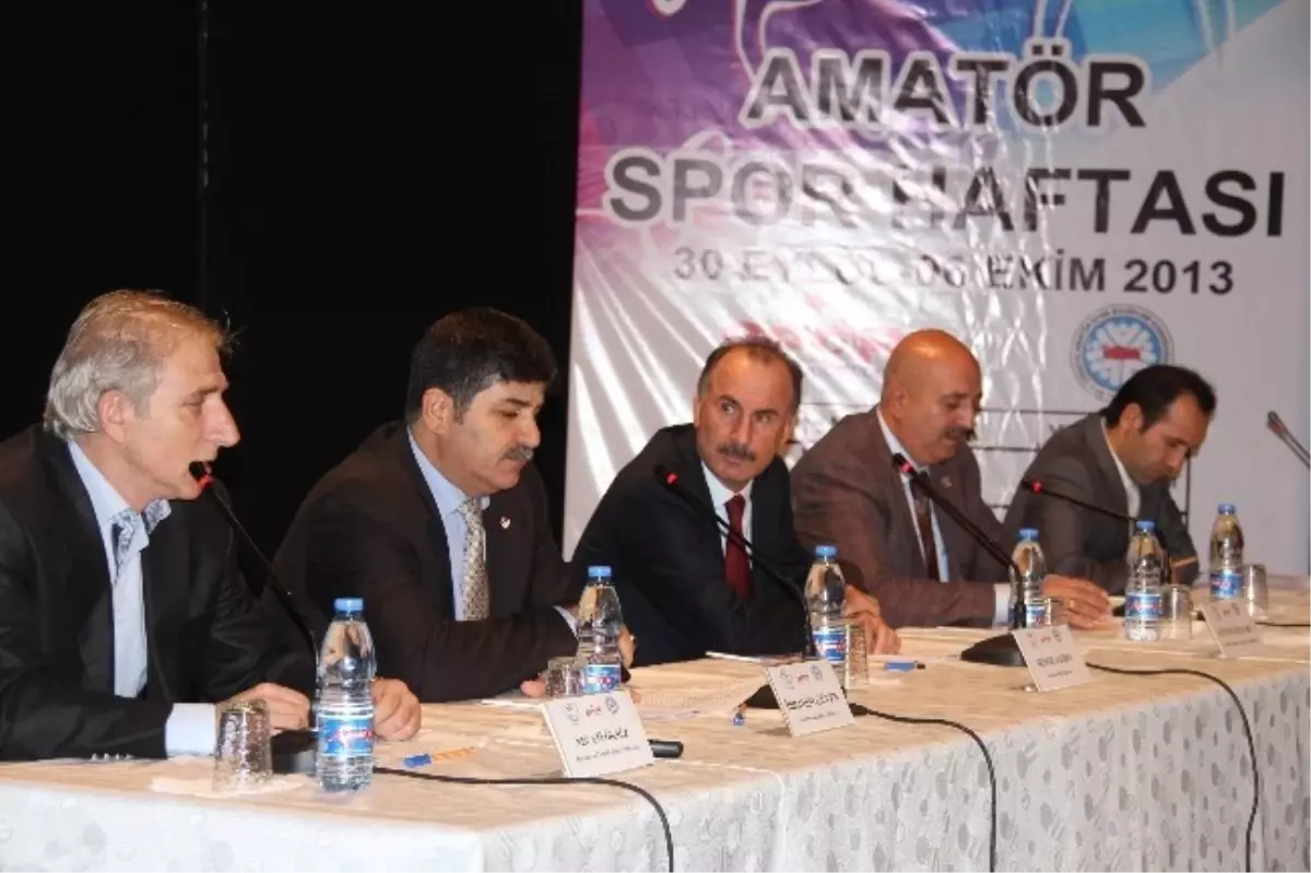 \'Amatör Spor Haftası\' Etkinlikleri Kapsamında Panel Düzenlendi