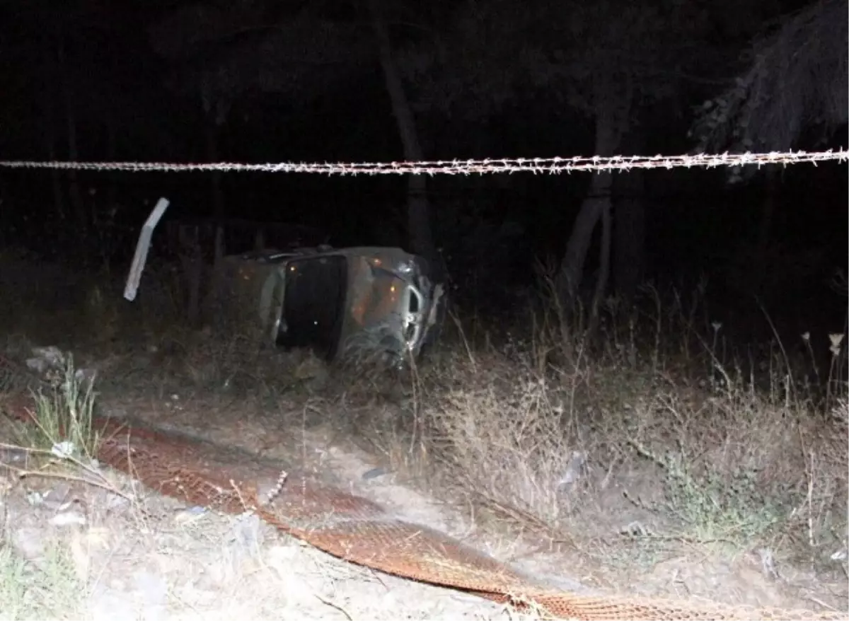 Ambulansa Yol Vermek İsterken Takla Attı