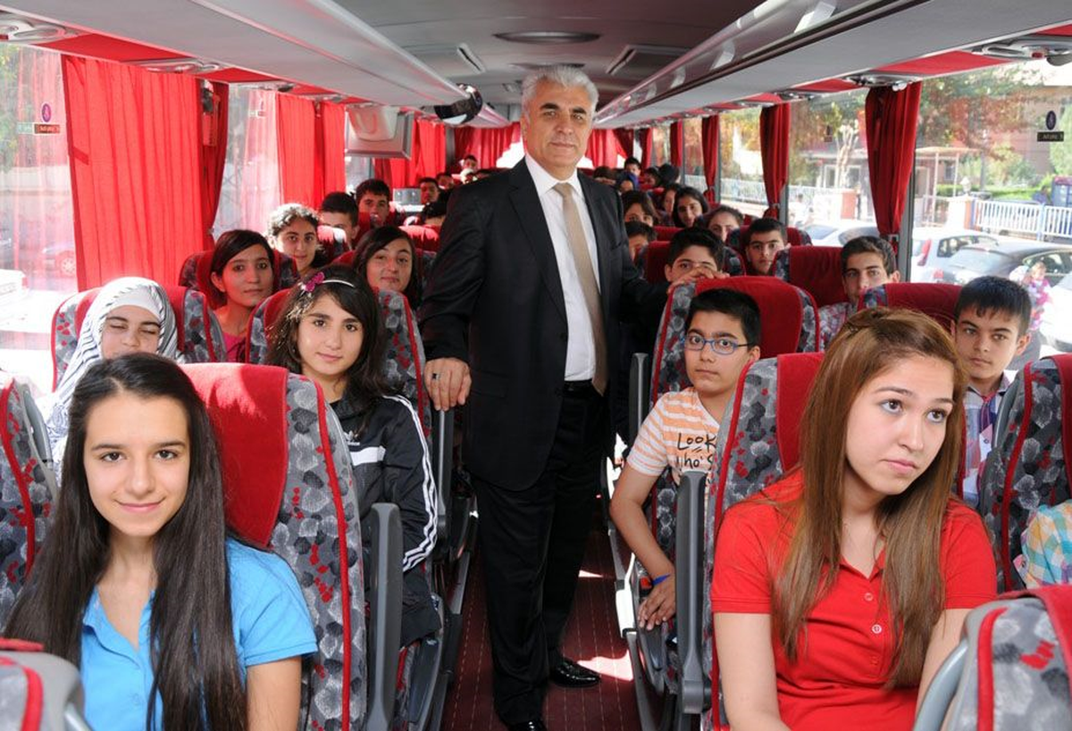 Batmanlı Öğrenciler Afyonkarahisar\'a Uğurlandı
