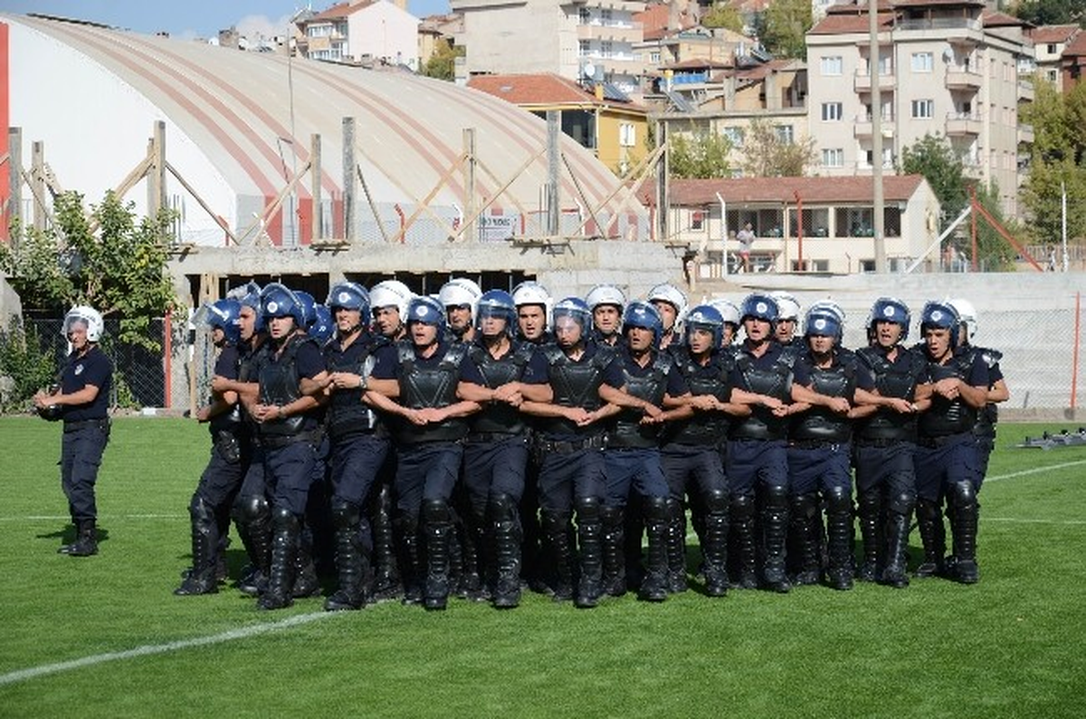 Çevik Kuvvet Polisi Tatbikatta
