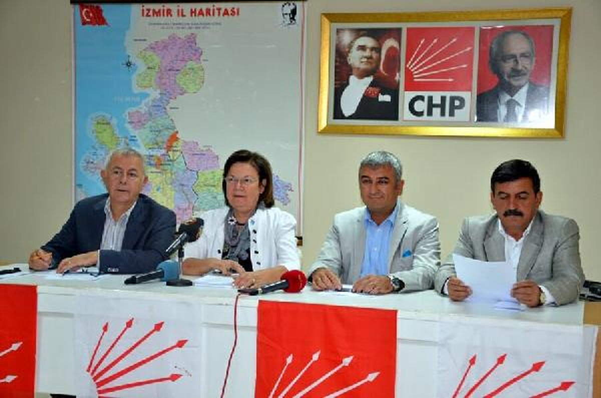 CHP\'lilerden İzmir Sağlık Kampüsü\'ne Eleştiri
