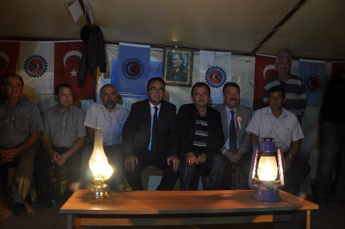 CHP\'li Tezcan\'dan İşçilere Destek