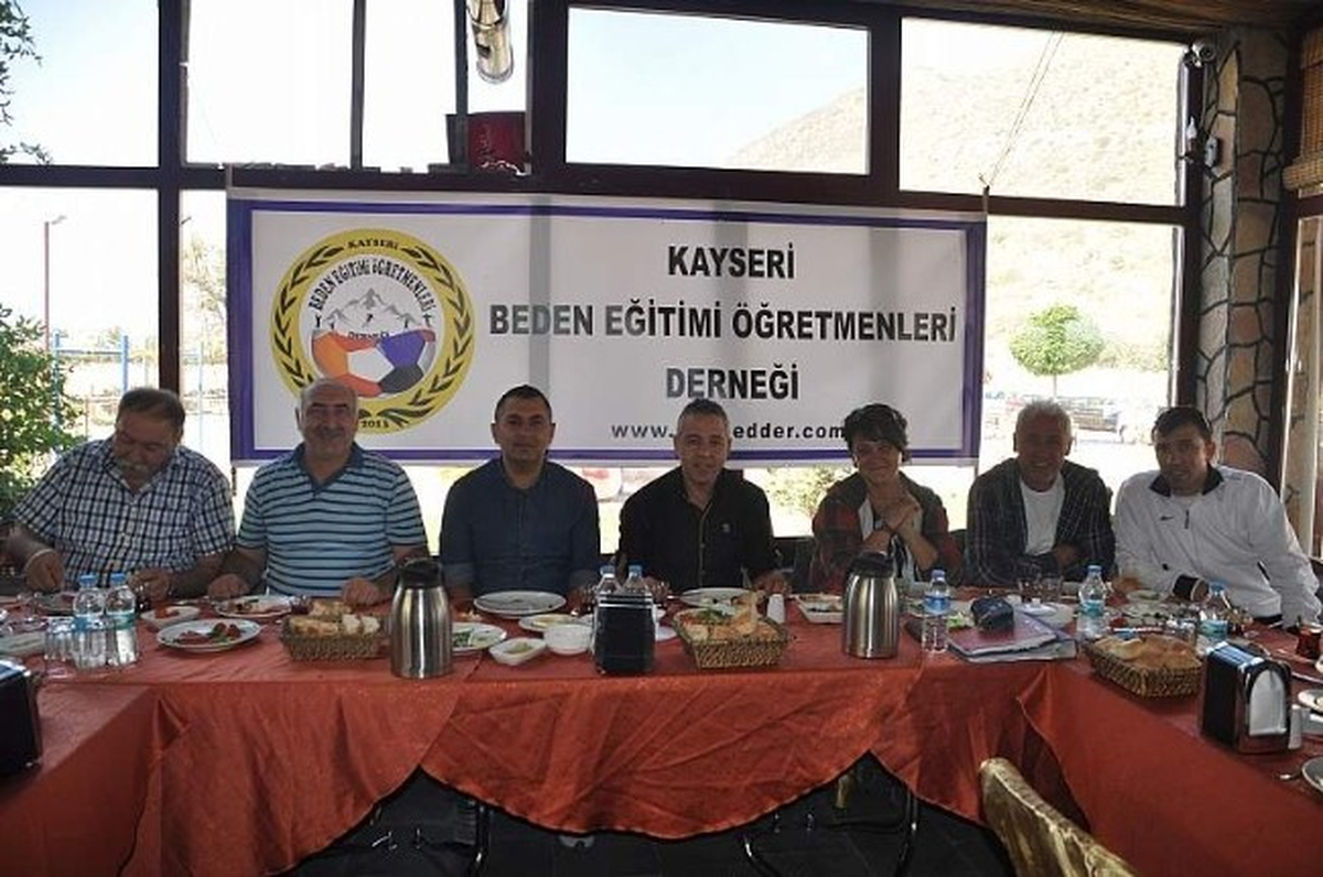 KAYBEDDER Üyeleri Kahvaltıda Buluştu