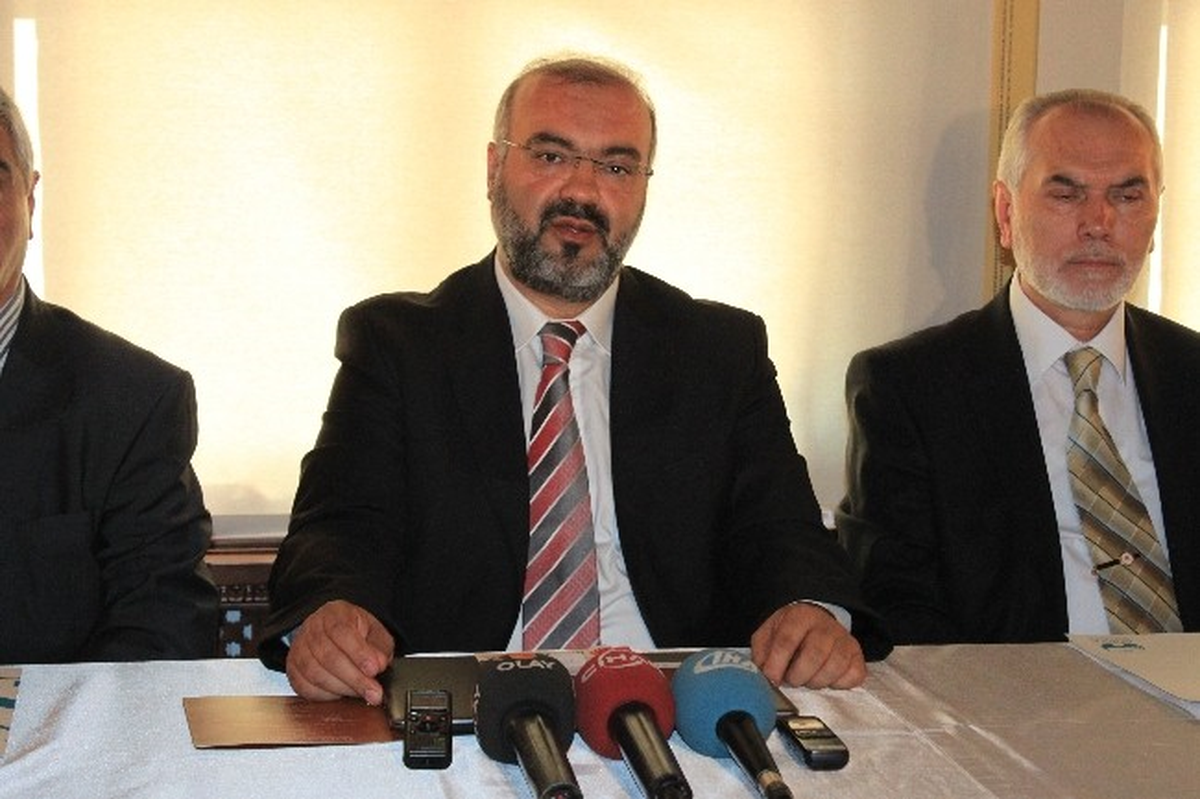 "Kurbanlarınız Fakirlikle Mücadele Edenlere Gitsin"
