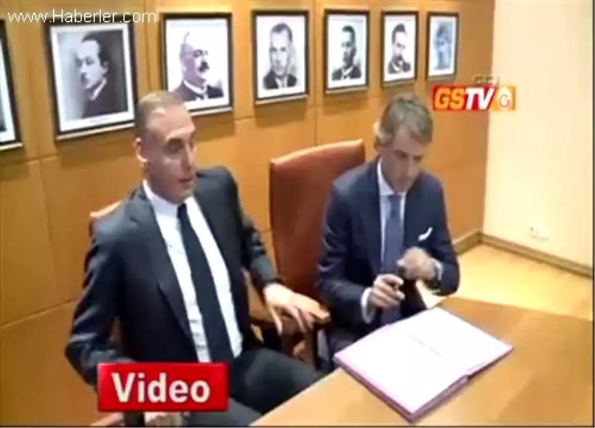 Mancini Resmi İmzayı Attı