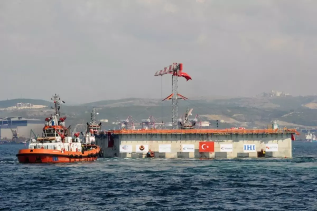 STFA, 25 Bin Ton Ağırlığındaki Kesonları Yüzdürdü