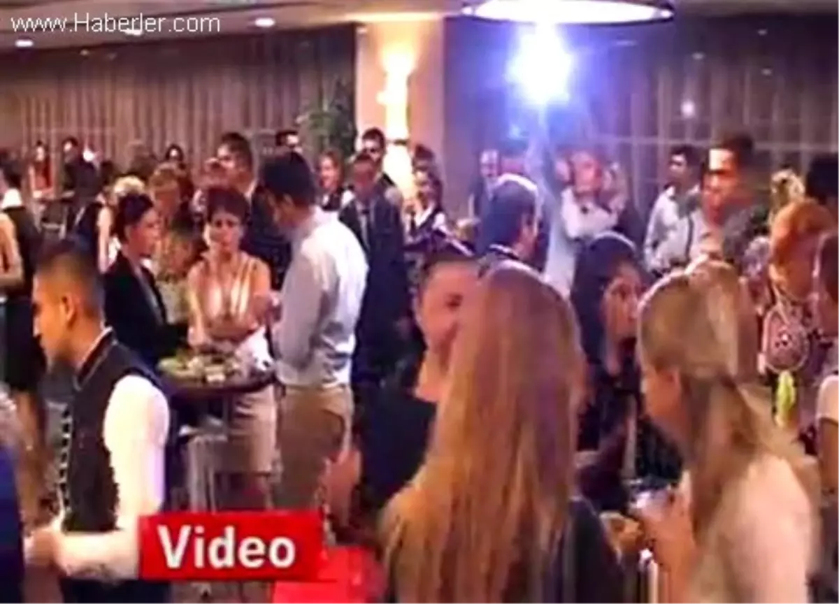 Titanic Bakırköy\'de Yaza Elveda Partisi Düzenlendi