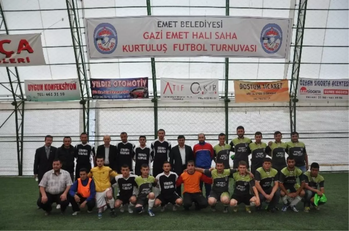 Gazi Emet Halı Saha Kurtuluş Futbol Turnuvası Sona Erdi