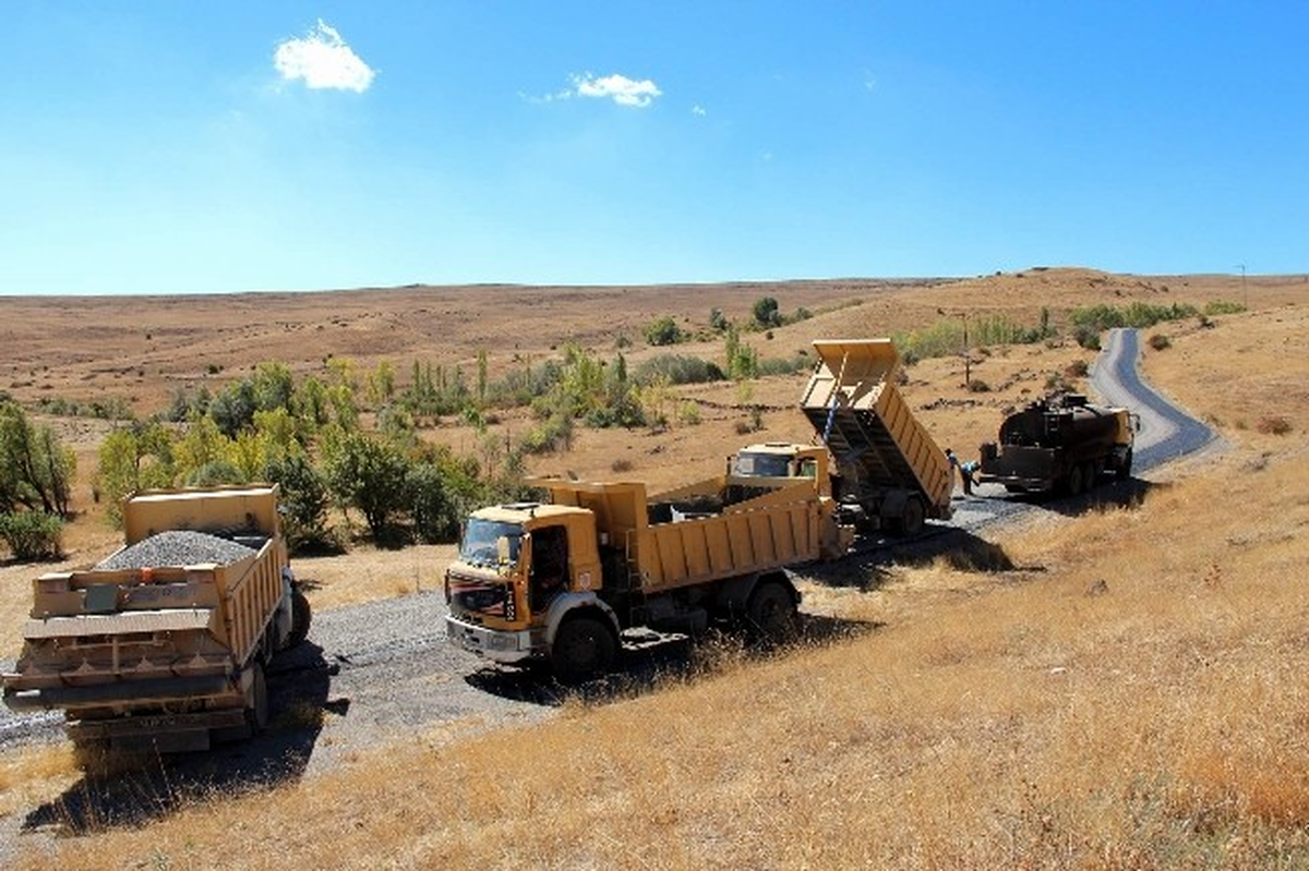 İl Özel İdaresi Asfaltlama Çalışmalarına Devam Ediyor